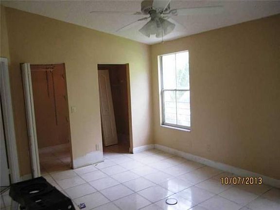 4th image of 20759 NW 3rd Ct
