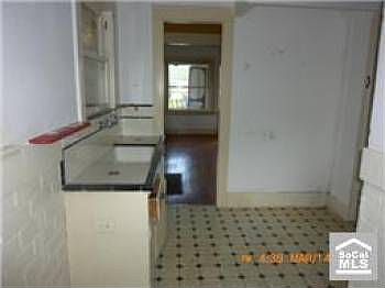 3rd image of 1018 W 13th St