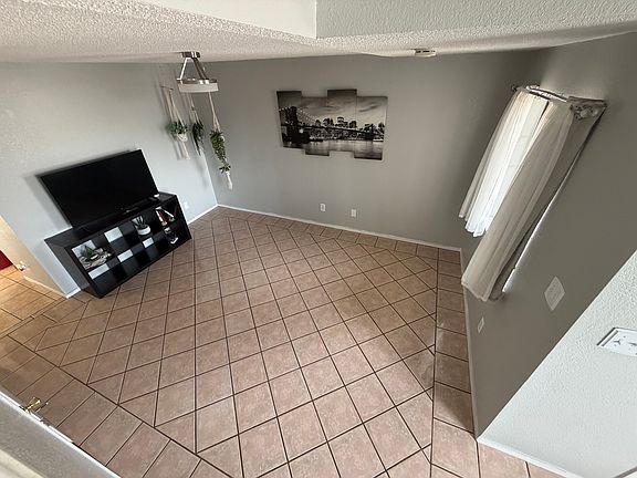 4th image of 2137 Lyman Dutton Cir