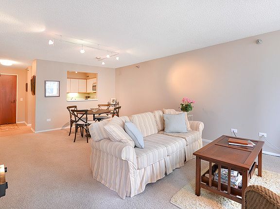 3rd image of 440 N McClurg Ct APT 720