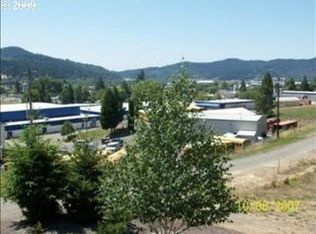 553 E 6th Ave, Sutherlin, OR 97479