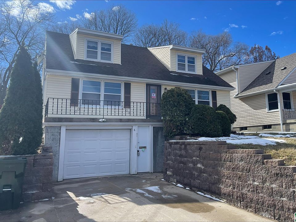 1st image of 6 Blackstone Ave