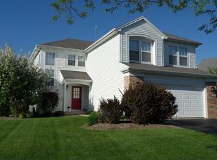 1 Village Ct, South Elgin, IL 60177