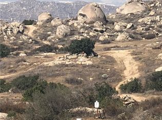 1 McIntyre Rd, Sun City, CA 92585