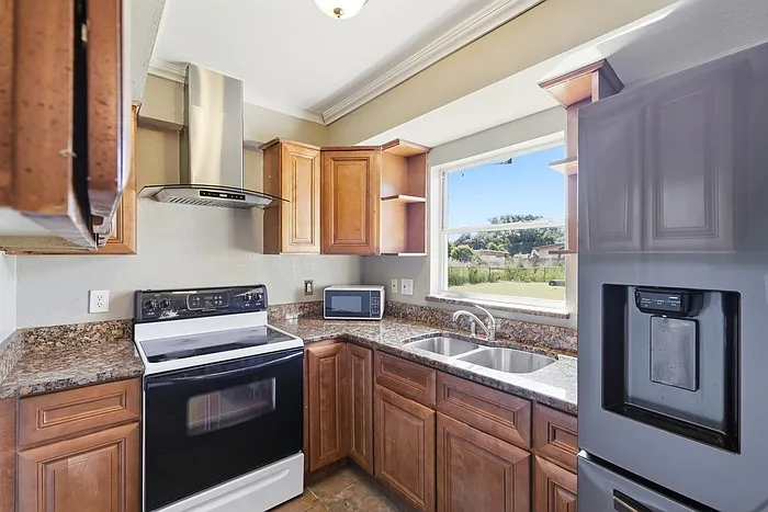 1107 Jamela Dr — Photo 13
