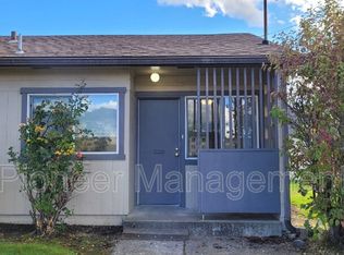 795 NE Alameda Ave, Roseburg, OR