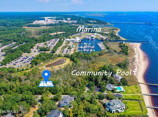 6244 Pebble Shore Ln, Southport, NC 28461