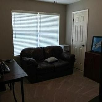 4th image of 1802 Kelly Ln
