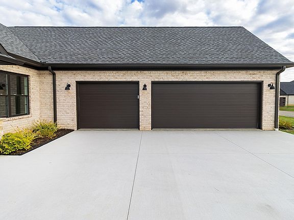 3rd image of 7440 Lauren Dr