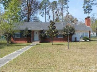 902 S Trammell St, Atmore, AL 36502