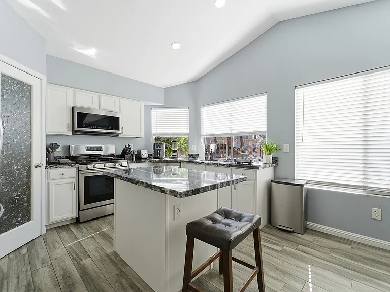 2075 E Arabian Dr — Photo 29