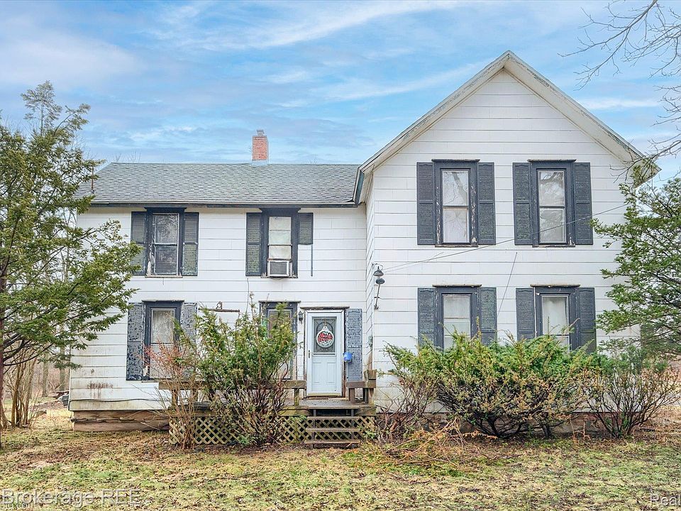 1st image of 4422 N Lapeer Rd