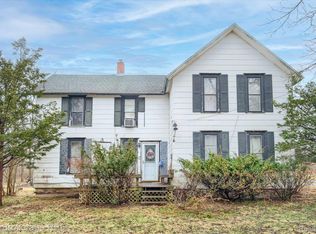 4422 N Lapeer Rd, Columbiaville, MI 48421