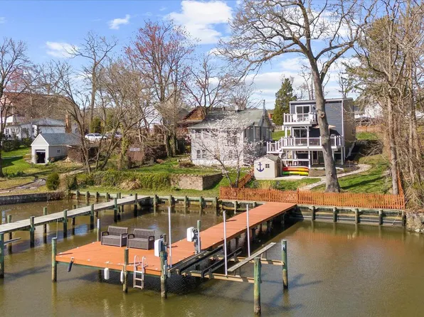 787 Powhatan Beach Rd, Pasadena, MD 21122