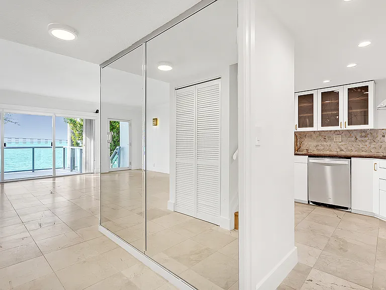1541 Brickell Ave #105 — Photo 28