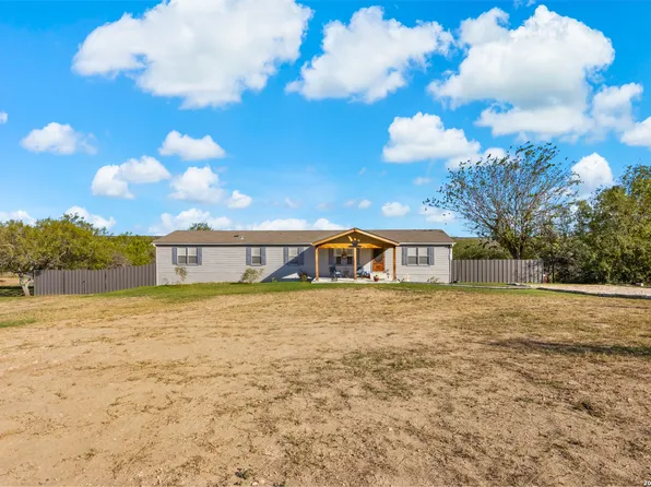 339 COUNTY ROAD 5631, Castroville, TX 78009