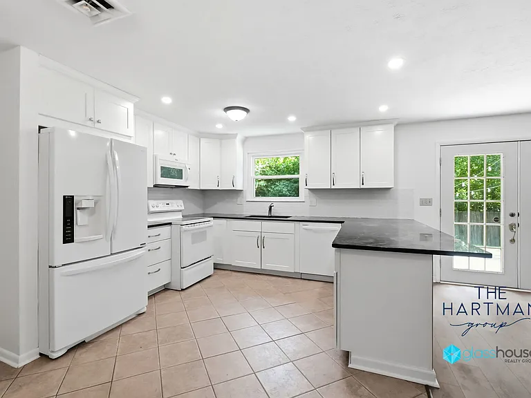 3059 Ranchfield Dr — Photo 15