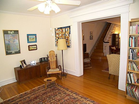 4th image of 321 W Mount Airy Ave