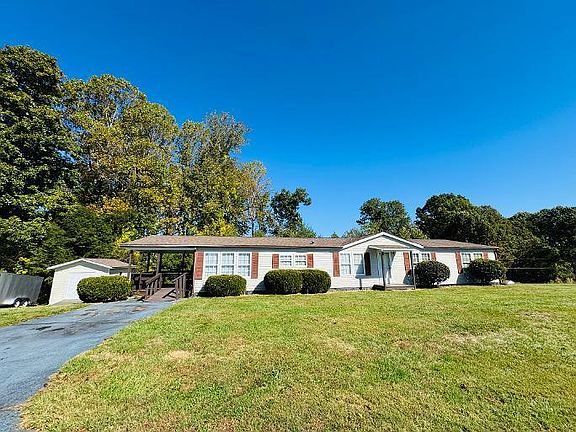 4th image of 255 Breezy Ridge Rd