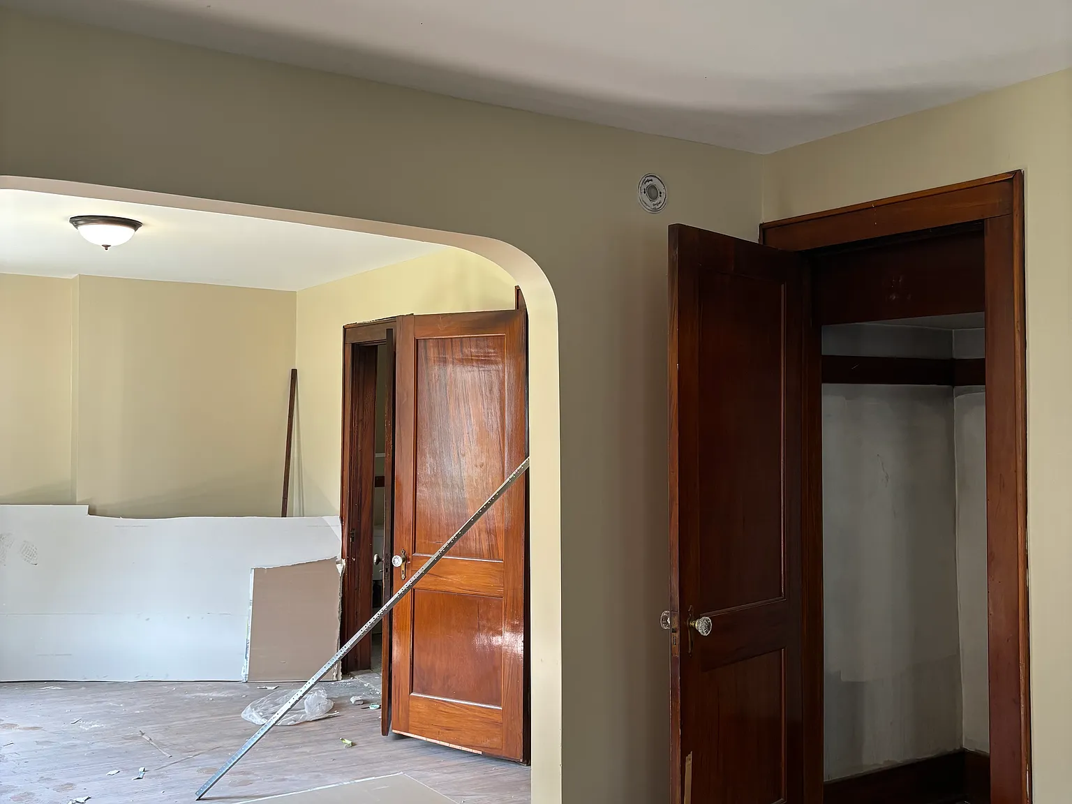 3 bed, 2426 sqft, $1,550 — Photo 4