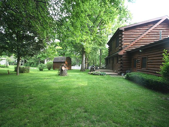2nd image of 782 Margie Ln