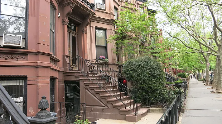 Rented by Townsley & Gay, LLC | media 41