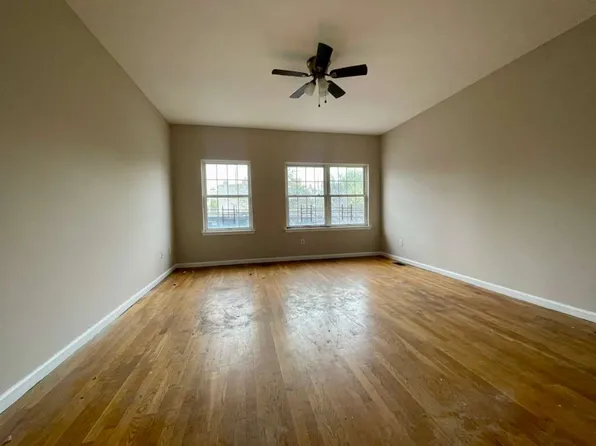 487 Communipaw Avenue image 5 of 10