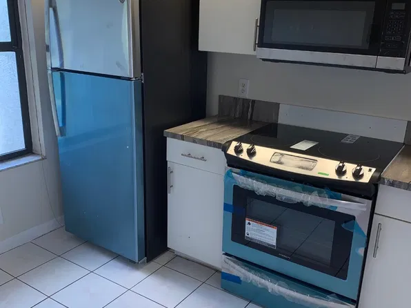 218 Lake Pointe Dr APT 207, Fort Lauderdale, FL 33309