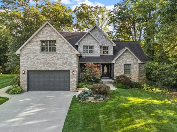 5206 W Concord Dr, La Porte, IN 46350