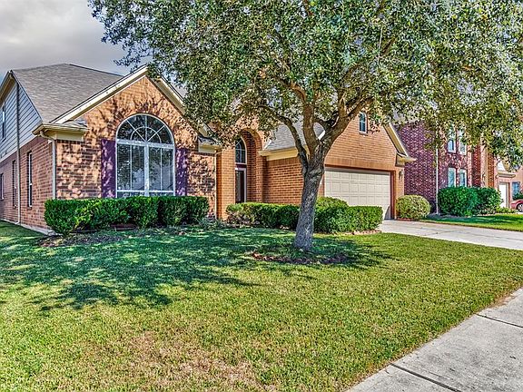 2nd image of 5619 Bay Leaf Dr