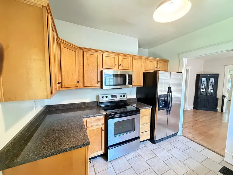 1739 Speed Ave — Photo 7