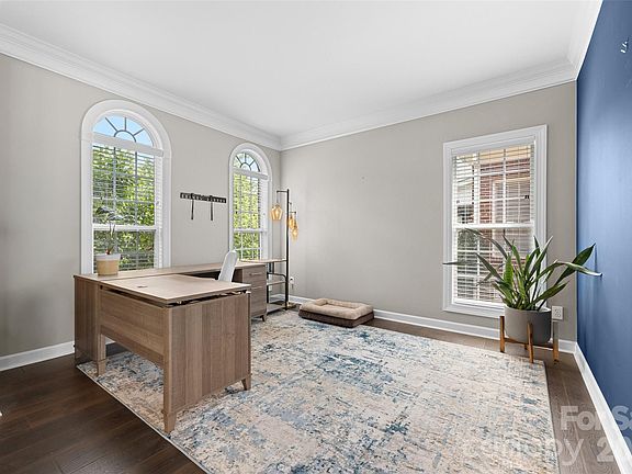 4th image of 11118 Fountaingrove Dr