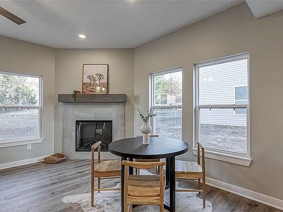 5th image of 2904 S Harvard Ave #C
