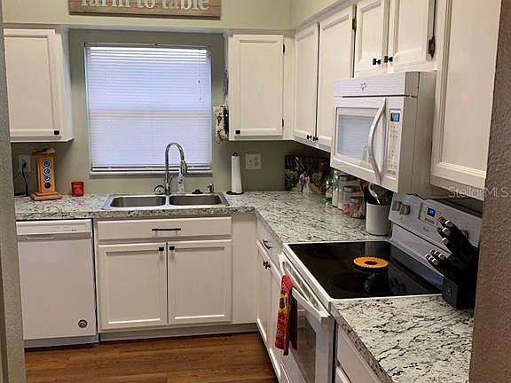 4th image of 4704 N Dawnmeadow Ct