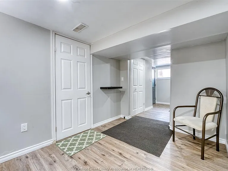 2309 Alexis Rd — Photo 30