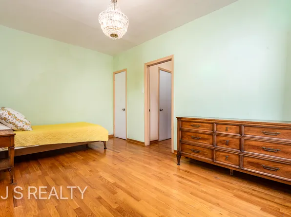 3145 Brighton 4th Street image 11 of 15