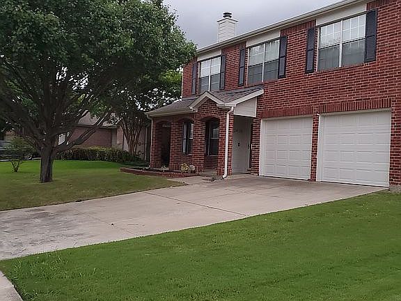 3rd image of 2416 Breanna Way