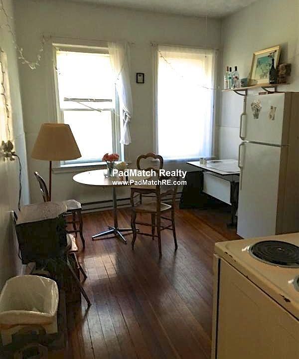 2nd image of 881 Huntington Ave #U5