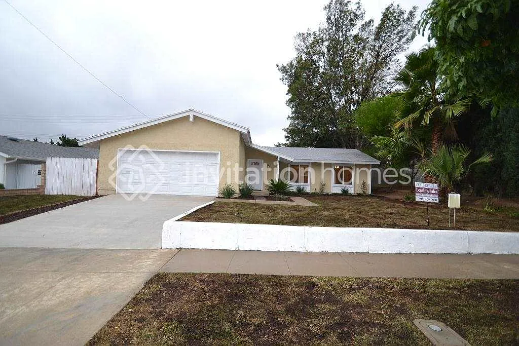 2373 Shreve Ave Simi Valley, CA 93063 — Photo 1