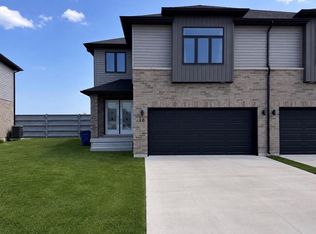16 Betty Ct, Chatham Kent, ON N7M0T9