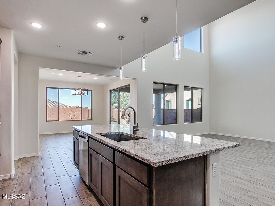 ♡milk♡　プチブライス、オビツ用　中二階建てホワイトハウス 13465 E Joseph Mills Ln, Tucson, AZ 85747 | MLS #22612635 | Zillow