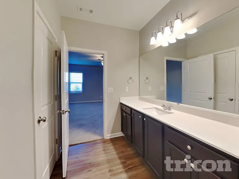 180 Bowen Way — Photo 8