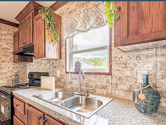 3rd image of 258 Old Mill White Rd