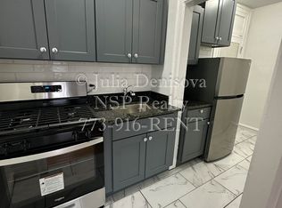 1369 W Estes Ave #I, Chicago, IL 60626