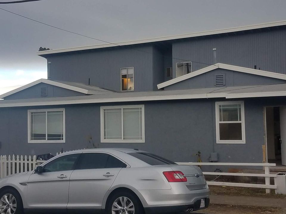 1st image of 4675-77 Hilltop Dr