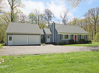 61 Bob Hill Rd, Ridgefield, CT 06877