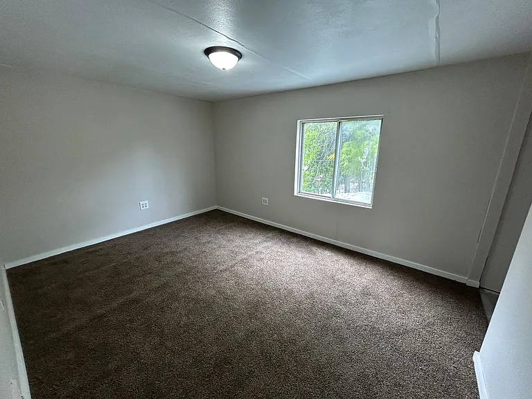 109 Kent Ct — Photo 28