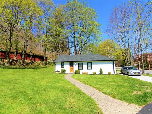 547 Fair St, Carmel, NY 10512