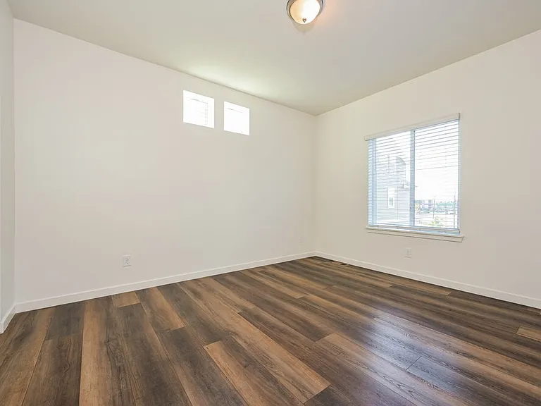 18564 E 47th Pl — Photo 15
