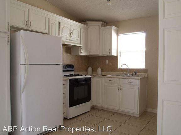 5th image of 3717 Wickham Ave